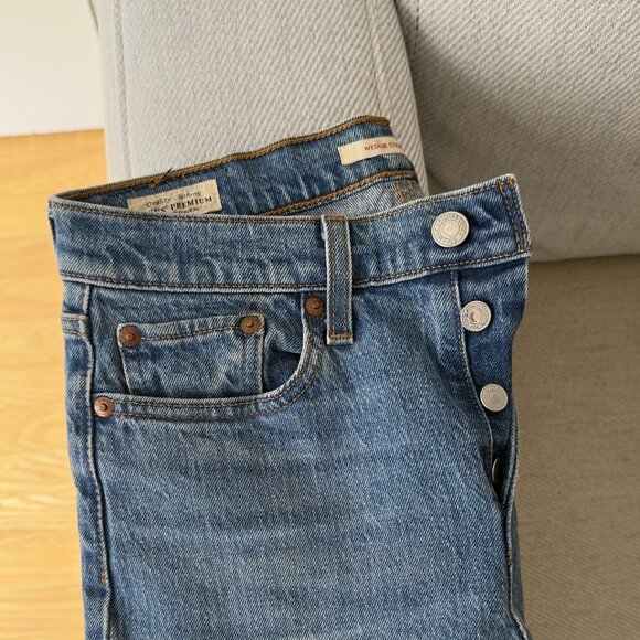 Wedgie Fit Straight Women's Jeans Medium Wash 25W x 26L - Picture 4 of 6